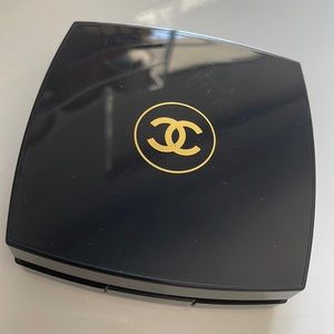 Chanel illuminating Powder